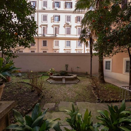 Catone Luxury Rooms Roma Esterno foto