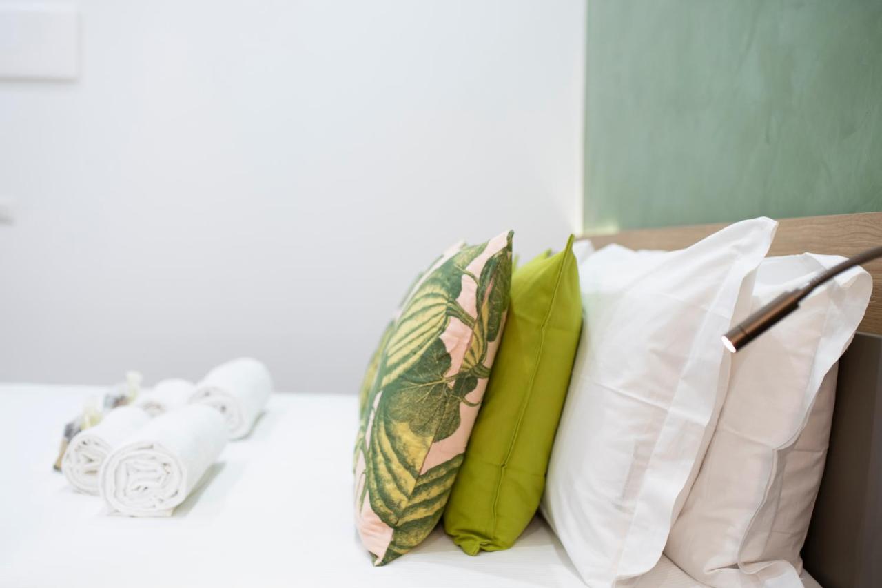 Catone Luxury Rooms Roma Esterno foto