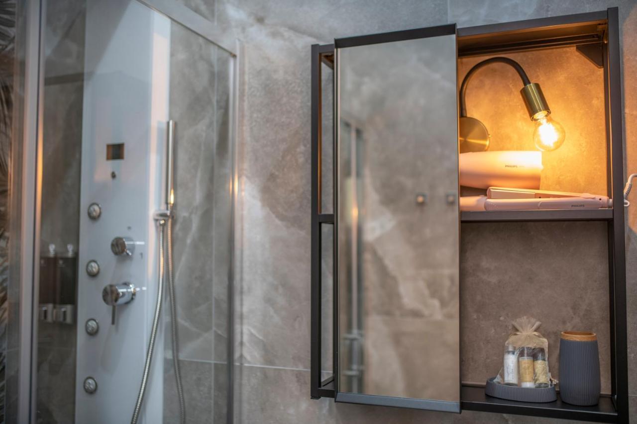 Catone Luxury Rooms Roma Esterno foto