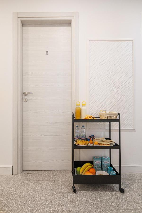 Catone Luxury Rooms Roma Esterno foto