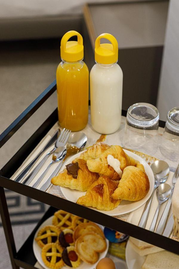 Catone Luxury Rooms Roma Esterno foto