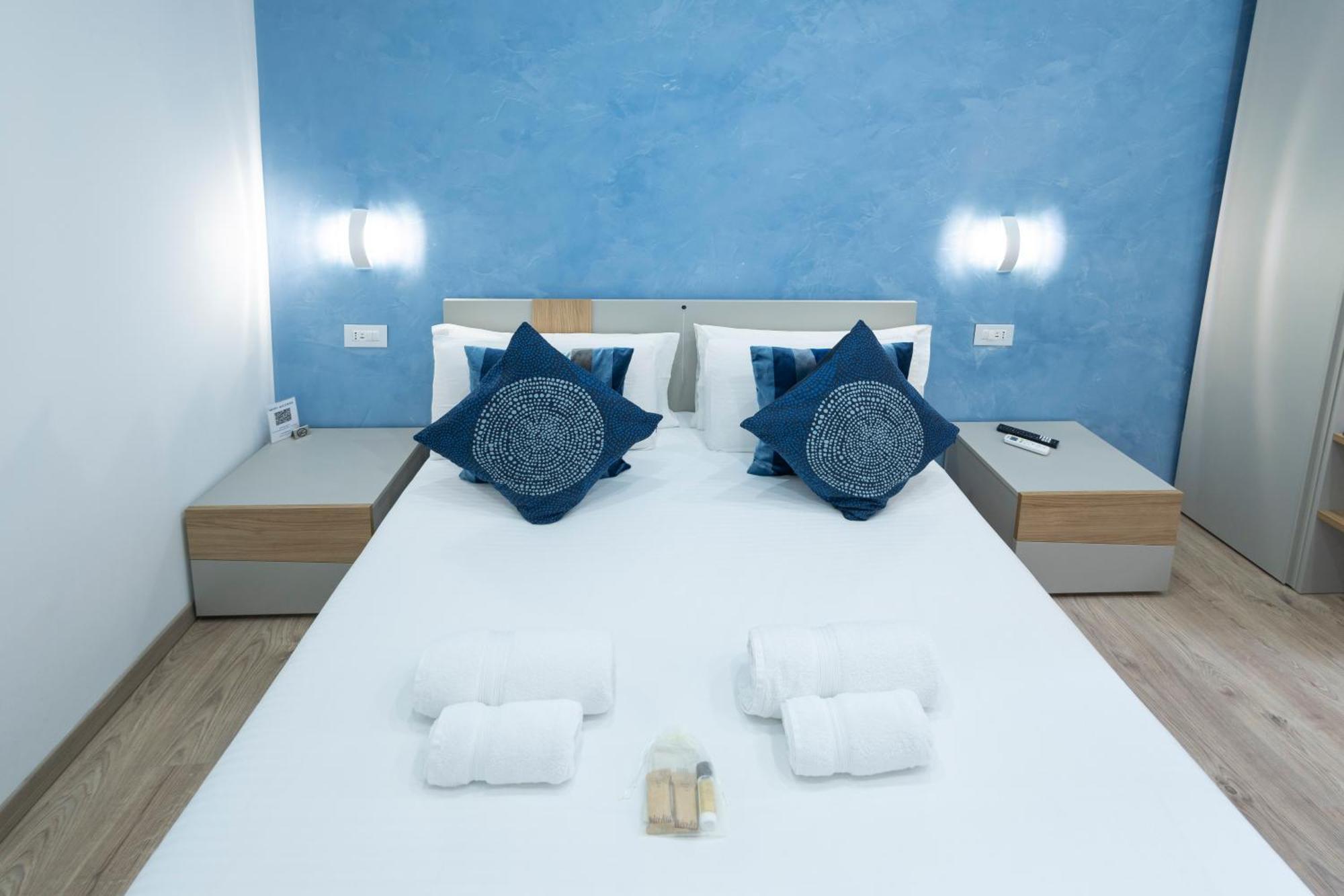 Catone Luxury Rooms Roma Esterno foto